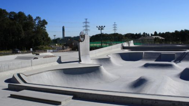 Skateboarding in Tobuki Sports Park, Skate Park - Tokyo 2020 - lg.jp