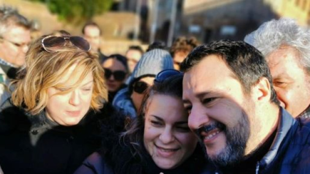 Pensioni, Salvini: 'Se proveranno a cancellare Quota 100 faremo le barricate'