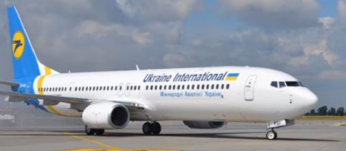 Ukraine Boeing 737 crashes after takeoff in Iran: no survivors. [Image source/Ishrion Aviation YouTube video]