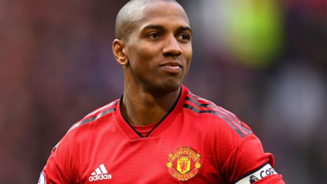 Inter, il primo rinforzo di gennaio si dovrebbe chiamare Ashley Young