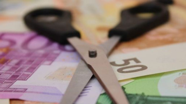 Pensioni, Iva e sconti fiscali: allo studio la spending review del governo