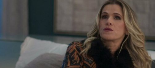 Silvana vai sofrer com fortes enjoos e quedas de press&atilde;o em 'Bom Sucesso'. (Reprodu&ccedil;&atilde;o/TV Globo)