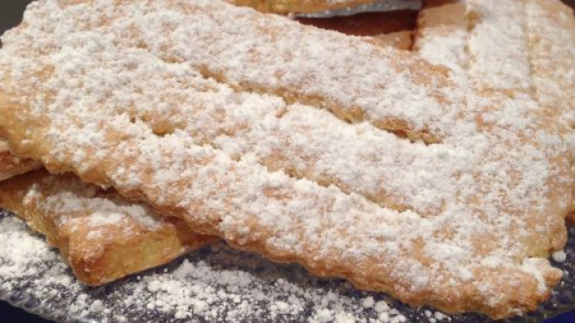 Le Chiacchiere, il dolce fritto di Carnevale.