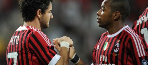 Alexandre Pato e Robinho ja atuaram juntos pelo Milan e hoje em dia est&atilde;o desempregados. (Arquivo Blasting News)