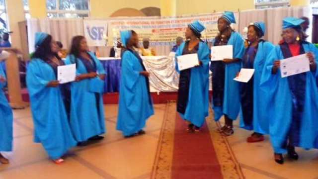 C&eacute;r&eacute;monie de remise de parchemins de fin de formation de l'ISF &agrave; Yaound&eacute; le 09 septembre 2020 (c) Odile Pahai