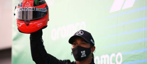 F1, Hamilton nella storia: vince il Gp dell'Eifel e raggiunge Schumacher a 91 vittorie