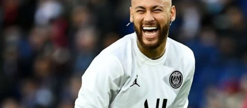 Neymar busca sempre jogar com um sorriso no rosto. (Arquivo Blasting News)