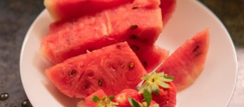 Alimentos para o ver&atilde;o de sol, sombra e &aacute;gua fresca. (Arquivo Blasting News)