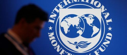 El Gobierno se enfrenta a una econom&iacute;a golpeada