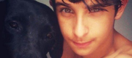 Tia se emociona ao relatar situa&ccedil;&atilde;o do sobrinho. (Reprodu&ccedil;&atilde;o/Arquivo Pessoal)