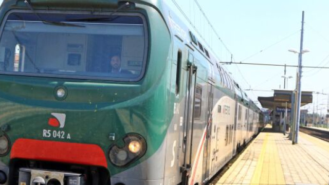 Trenord avvia le assunzioni per varie figure professionali.