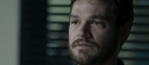 Rubinho acabar&aacute; atr&aacute;s das grades em 'A For&ccedil;a do Querer'. (Reprodu&ccedil;&atilde;o/ TV Globo)