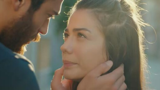 DayDreamer anticipazioni puntate turche: Can chiede a Sanem di sposarlo, Yigit li ostacola.