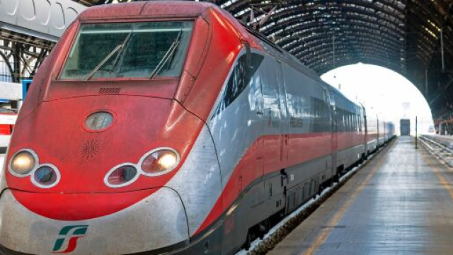 Lavoro Ferrovie dello stato: assunzioni per diplomati e laureati.