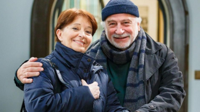 Un posto al sole: Teresa (Carmen Scivittaro) e Otello (Lucio Allocca)