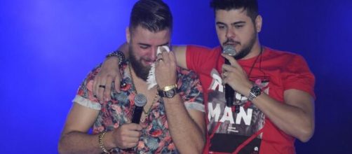 M&atilde;e de Cristiano, da dupla Z&eacute; Neto e Cristiano, leva tombo e sofre uma parada card&iacute;aca. (Arquivo Blasting News)