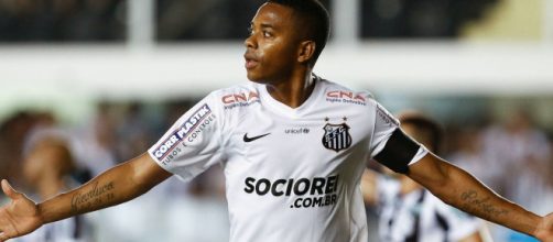 Robinho chegou a acertar retorno para o Santos, mas o acordo acabou cancelado. (Arquivo Blasting News)