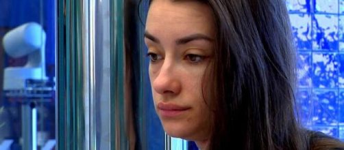 Adara da el parte de su operaci&oacute;n tras varias horas en quir&oacute;fano.