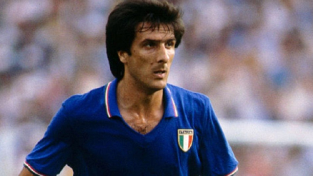 Gaetano Scirea con la maglia della nazionale italiana.