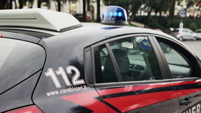 Ladispoli, picchiato perch&eacute; non invita aggressori alla festa: tre arresti.