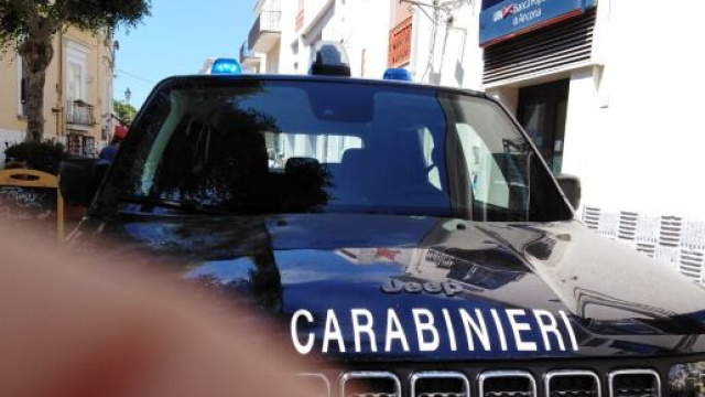 Bari, festa di compleanno con oltre 50 persone: sanzionata una sala ricevimenti.