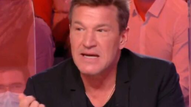Benjamin Castaldi en larmes dans TPMP a cause du couvre-feu impos&eacute; par Emmanuel Macron