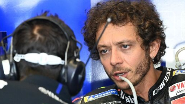 Valentino Rossi positivo al coronavirus: migliorano le sue condizioni.