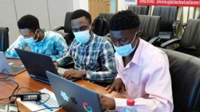 Les &eacute;tudiants Camerounais finalistes du concours Huawei HTC Academy 2020 (c) Huawei Cameroun