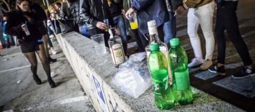 Piden dejar de criminalizar a los jovenes por el aumento del virus