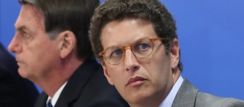 Ministro Ricardo Salles apaga postagem contra Ramos e faz outra chamando o general de 'Maria fofoca'. (Arquivo Blasting News)