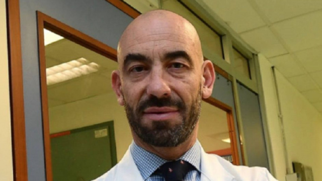 L'infettivologo del San Martino di Genova Matteo Bassetti.