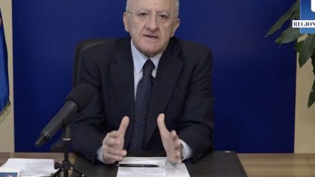 Vincenzo De Luca annuncia il lockdown in Campania a breve.