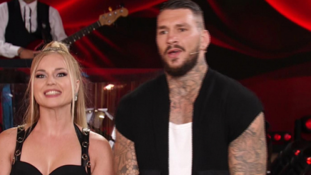 Ballando con le Stelle, Scardina si dichiara alla Leotta: 'E' amore quello che provo'.