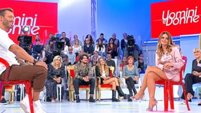 Uomini e Donne, Roberta Di Padua delusa dal comportamento di Michele Dentice.