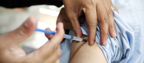 La vacuna contra la gripe est&aacute; indicada durante la pandemia de coronavirus para no estresar el sistema sanitario.