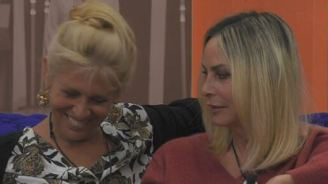 GF Vip, Mssimiliano si integra col gruppo: il duo Ruta-Orlando solleva dei dubbi.