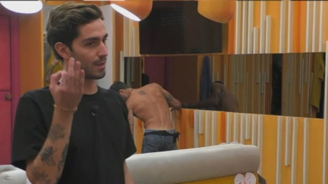 Tommaso Zorzi contro Adua Del Vesco al GF Vip.