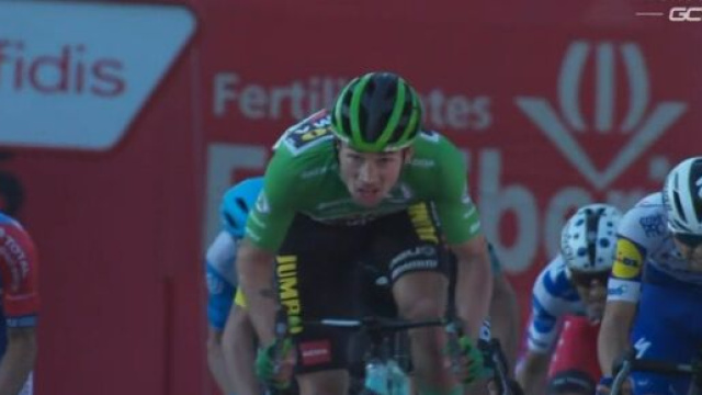 Primoz Roglic vince la decima tappa della Vuelta Espana.