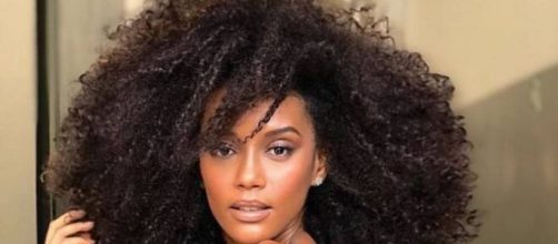 Ta&iacute;s Ara&uacute;jo nasceu em novembro. (Arquivo Blasting News)