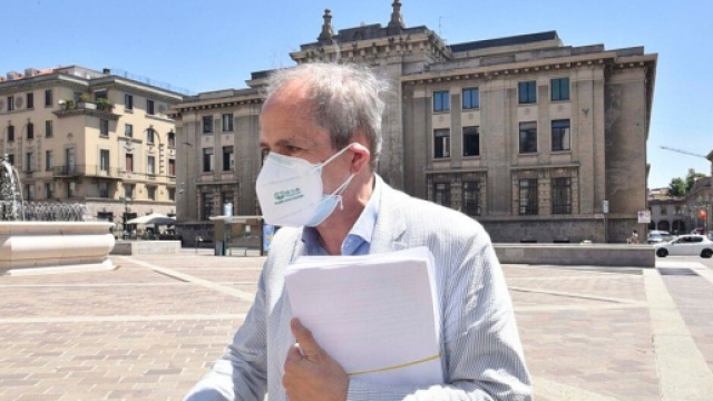 Andrea Crisanti: giorni decisivi per decidere sul lockdown.
