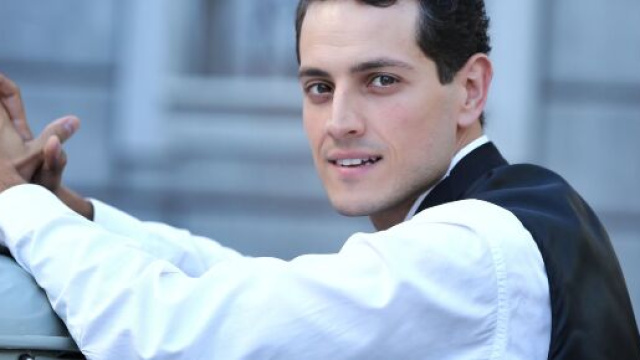 Emanuel Caserio, interprete di Salvatore Amato de 'Il paradiso delle signore'.