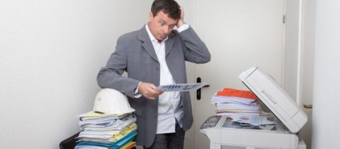 Notifica cartelle, per la Cassazione è valida anche senza attestazione di conformità