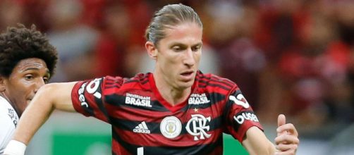 O lateral-esquerdo Filipe Luis &eacute; uma das melhores op&ccedil;&otilde;es do Cartola FC para a 14&ordf; rodada pelo Campeonato Brasileiro. (Arquivo Blasting News)