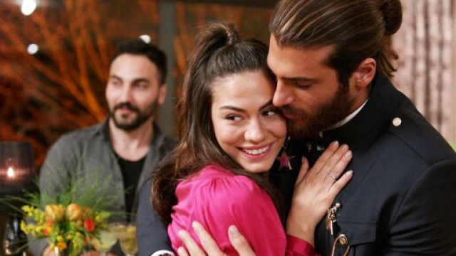 Daydreamer, trame turche: Sanem accetta la proposta di nozze di Can.