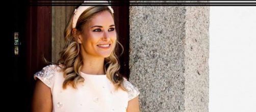 Alba Carrillo ense&ntilde;a su nueva casa en el campo