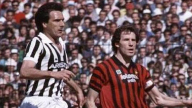 Gaetano Scirea e Franco Baresi tra gli italiani in nomination per il Pallone d'oro dream team.