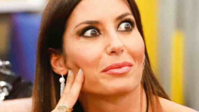 Gf Vip, Brosio spoilera allungamento fino a febbraio e Elisabetta: 'No, me ne vado prima'.