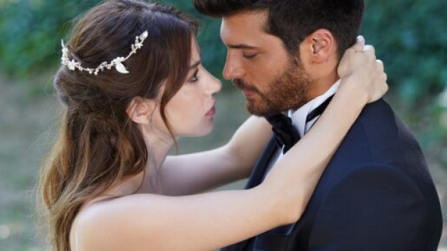 Daydreamer, Osman &egrave; convolato a nozze: Yaman e Ozmedir testimoni.