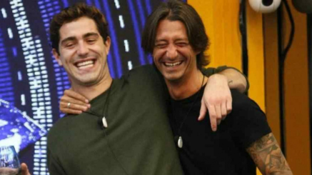 Grande Fratello Vip, Oppini e Zorzi fanno pace: scambio di lettere, lacrime e abbracci.