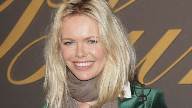 Moda capelli lunghi e tonalit&agrave;: la frangia e il rosso fuoco per l'autunno-inverno 2020-2021.